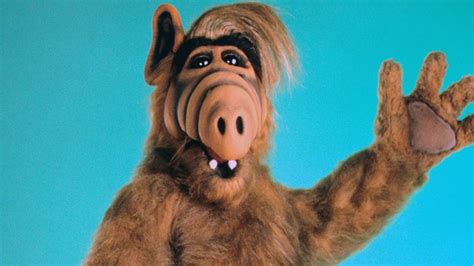 Alf: A Hilarious Alien Sitcom Exploring Themes of Family and Cultural Differences!